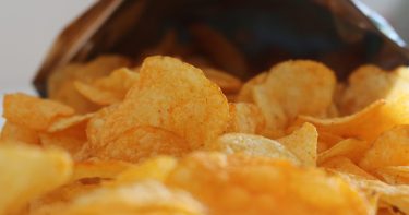 🍟 意外に知らない！？ 食べ物の驚きの雑学5選 🍫